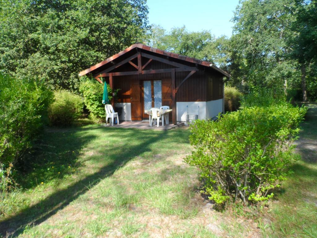 Les Chalets du Gélat, nature et calme Noaillan Extérieur photo