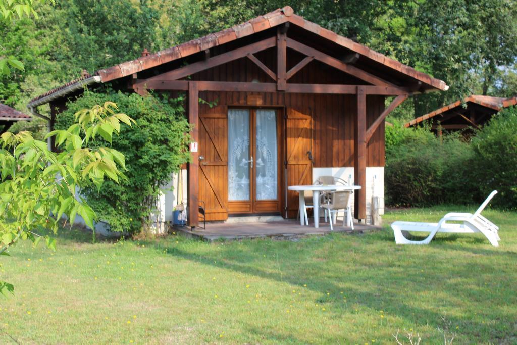 Les Chalets du Gélat, nature et calme Noaillan Extérieur photo